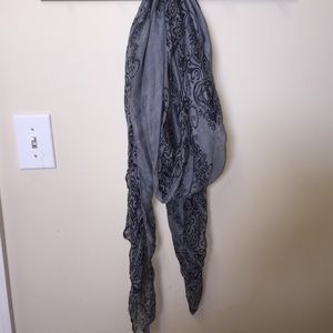 Grey and black scarf