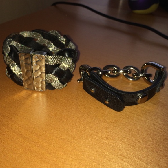 Bundle bracelets ~ - Picture 2 of 2