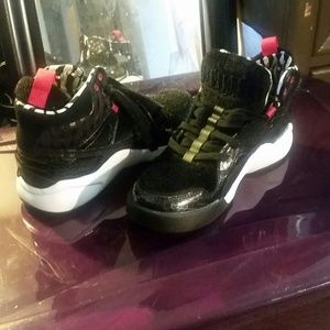 Puma fur sneakers never worn