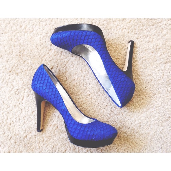 calvin klein blue heels