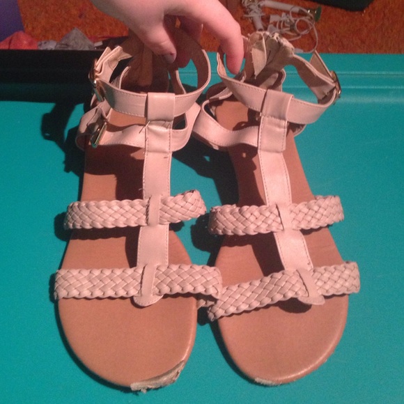 Pacsun gladiator sandals - Picture 2 of 3