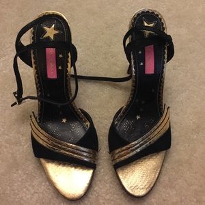 Betsey Johnson black and gold heels