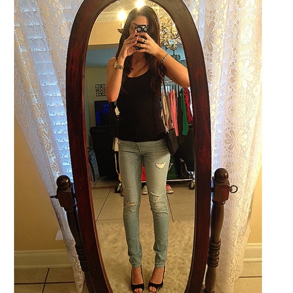 SOLD Hollister jeans