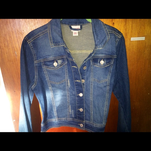 BRAND NEW  jean jacket