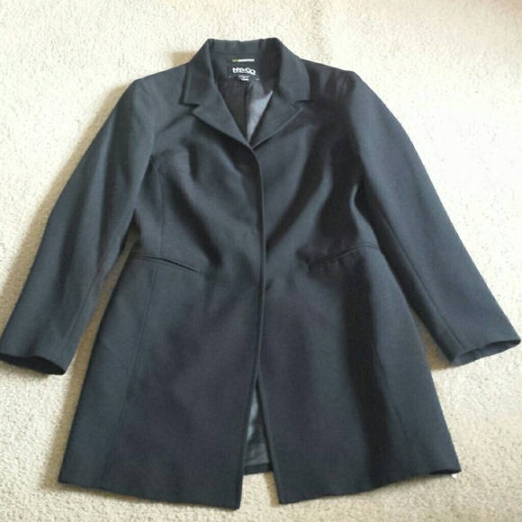 🚫SOLD❌♥Black Blazer♥ - Picture 2 of 4