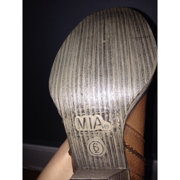 Limited time MIA Boots - Picture 3 of 4