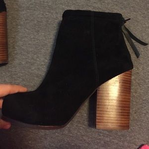 ❌SOLD❌Jeffery Campbell Rumble