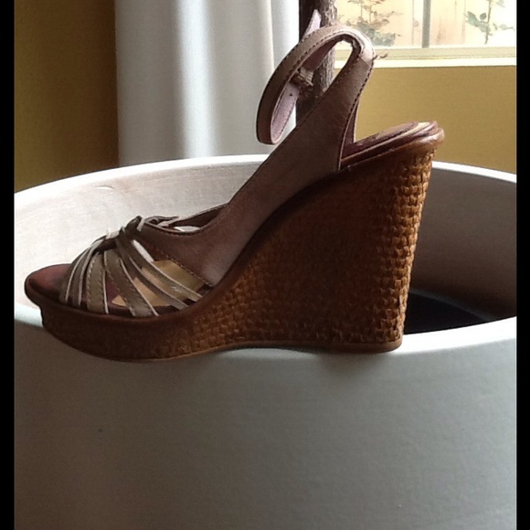 Frye mauve and purple frye platforms