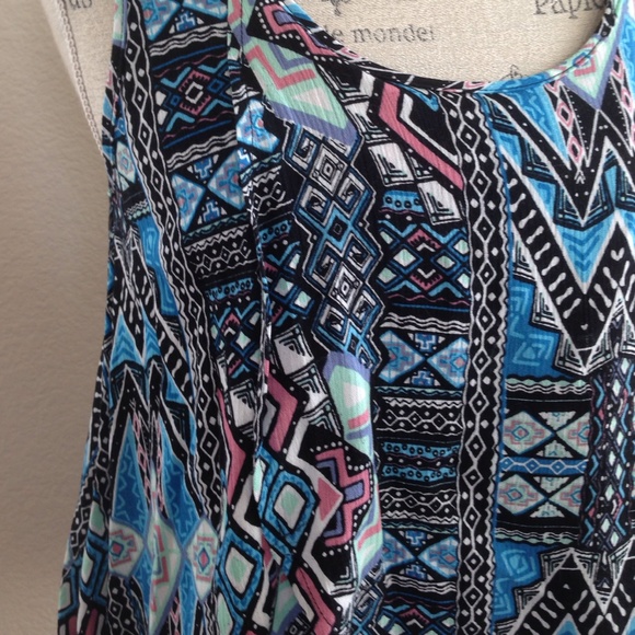 NWOT "Blueprints" tulip abstract pattern tank top - Picture 2 of 2