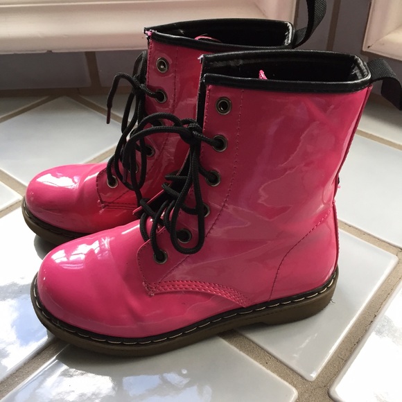 Girls pink boots