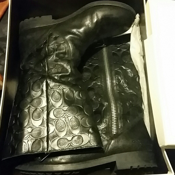 Coach boots