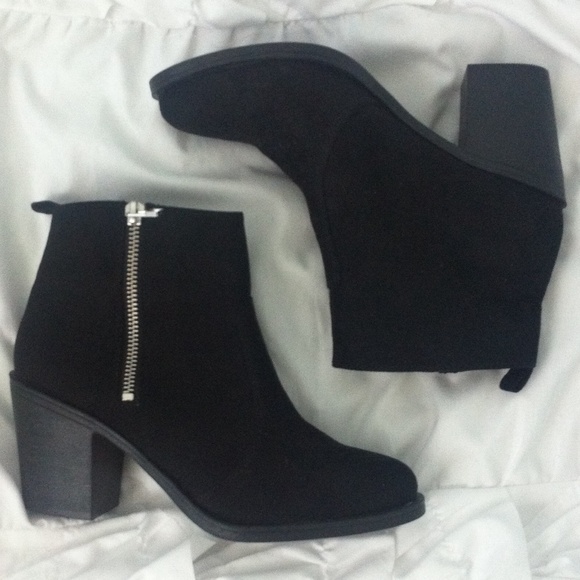 Black suede boots