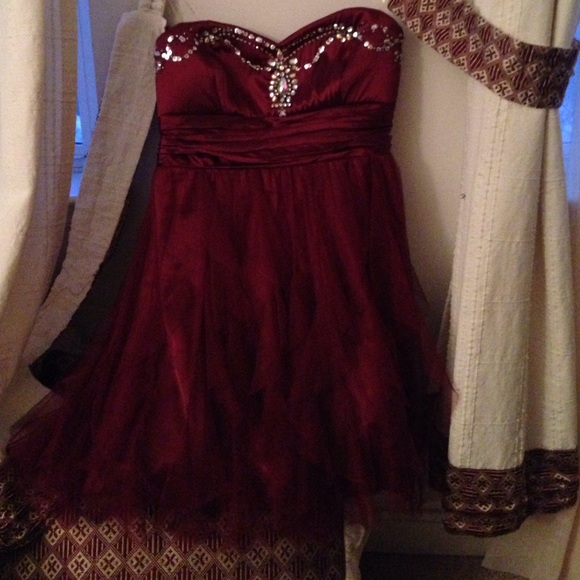 strapless dress - Picture 1 of 4