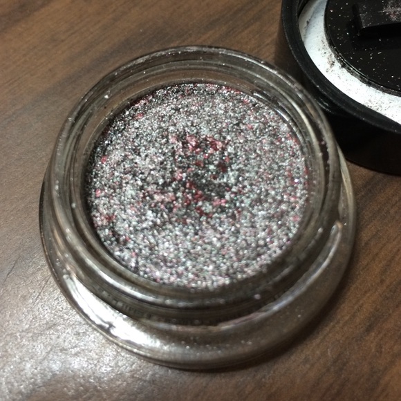 GIORGIO ARMANI eye to kill silk eye shadow+bracele