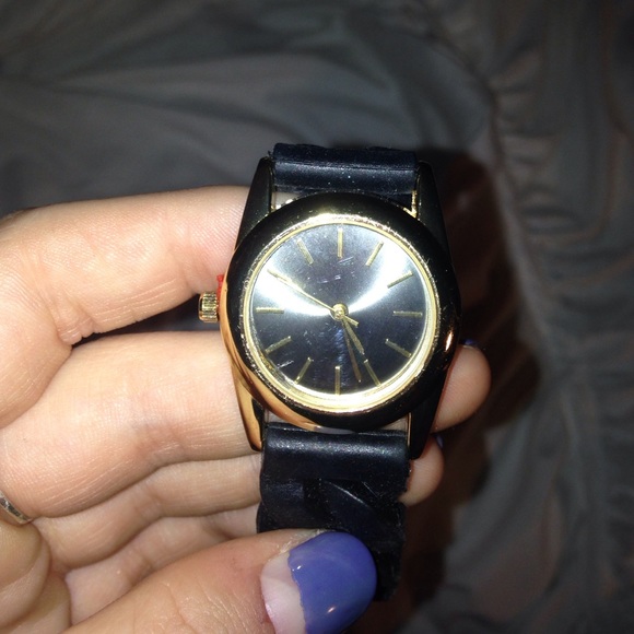 never worn black rubber watch