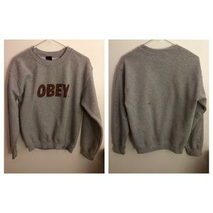 Obey crewneck