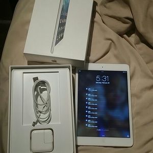 Bundle Trade for @Alezelah!! Authentic