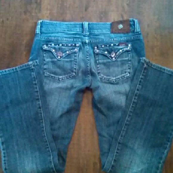 Jeans - Picture 2 of 4