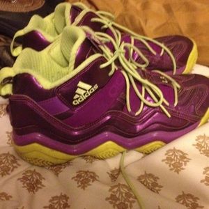 Adidas top ten 2000 lakers