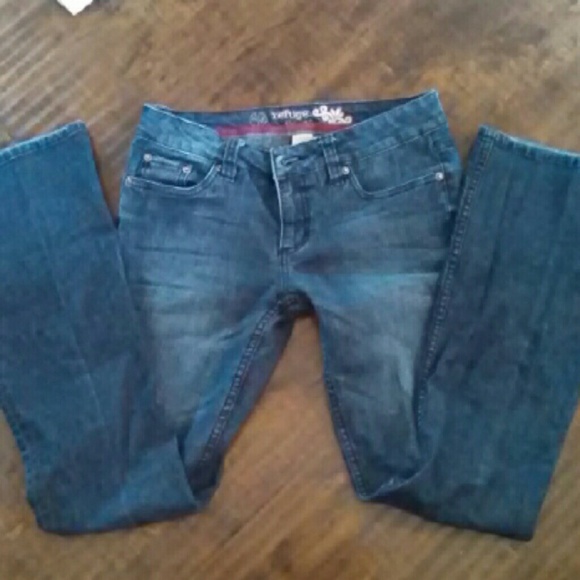 Jeans - Picture 2 of 3