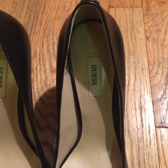 Shoes - Picture 2 of 4