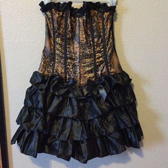 Bonjour Kitty costume