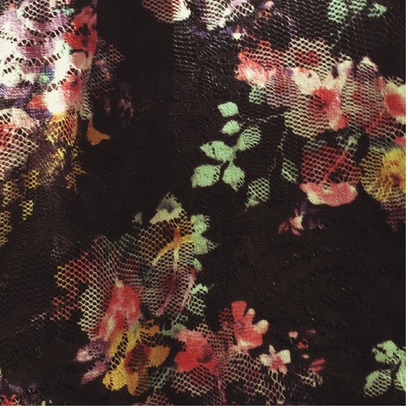 Wet seal High low floral skirt - Picture 2 of 3