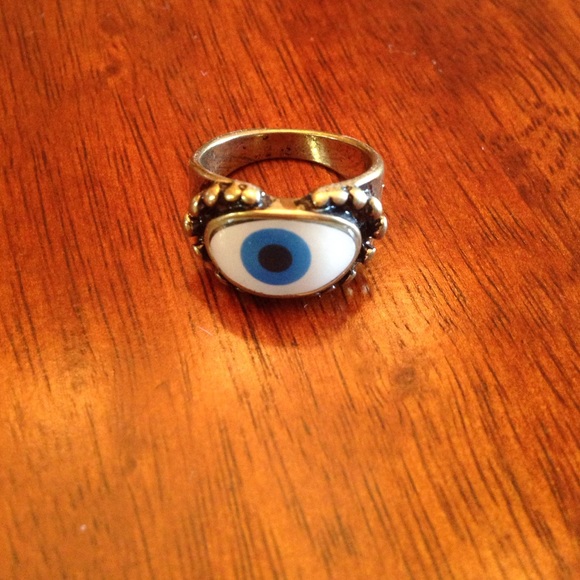 NWOT Evil Eye Ring - Picture 1 of 1