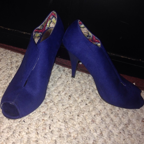 Blue high heels