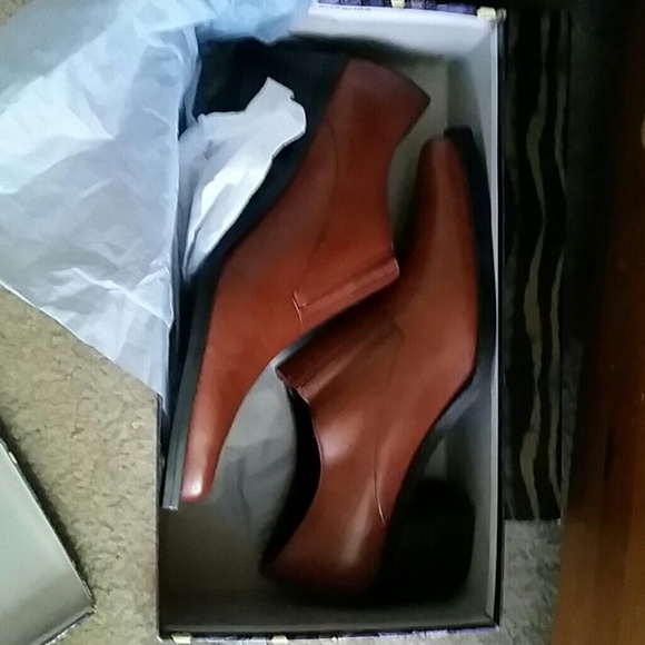 Moosties Tootsies Boots - Brand New boots
