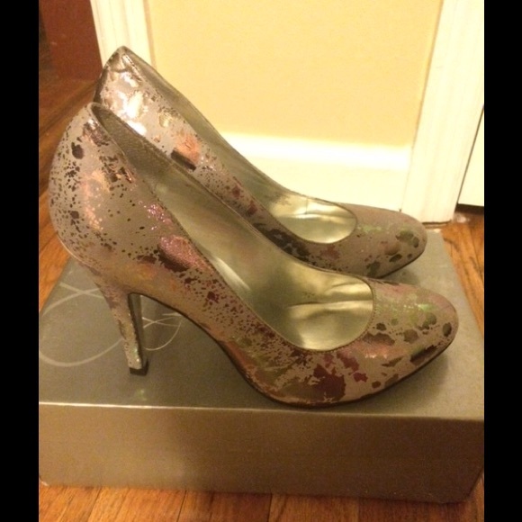 Jessica Simpson heels