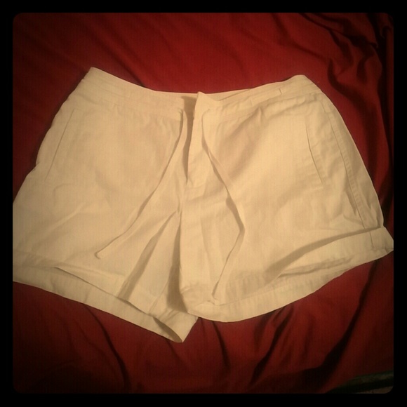 Shorts - Picture 1 of 2