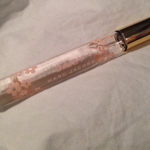 Marc Jacobs Eau So Fresh perfume