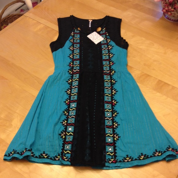 ๐๐Pop Of Color HP 5/23๐๐ Free people dress ๐น - Picture 3 of 4