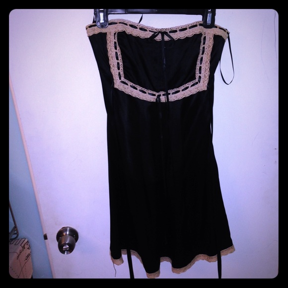 Black and cream Betsey Johnson dress