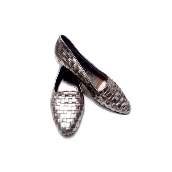 Amalfi Shoes - 🎉HP🎉Metallic Espadrilles