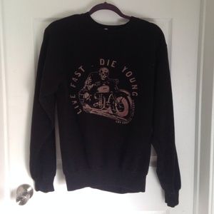 Brandy Melville pullover