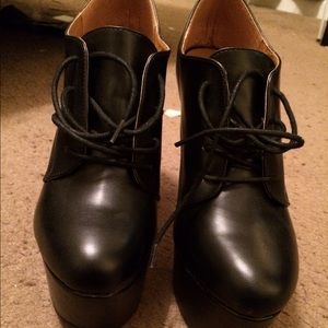 Shoedazzle Booties