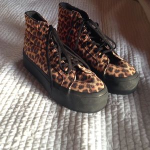 Platform leopard print Vans