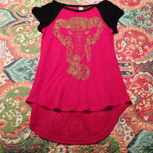 ❌SOLD❌Elephant shirt