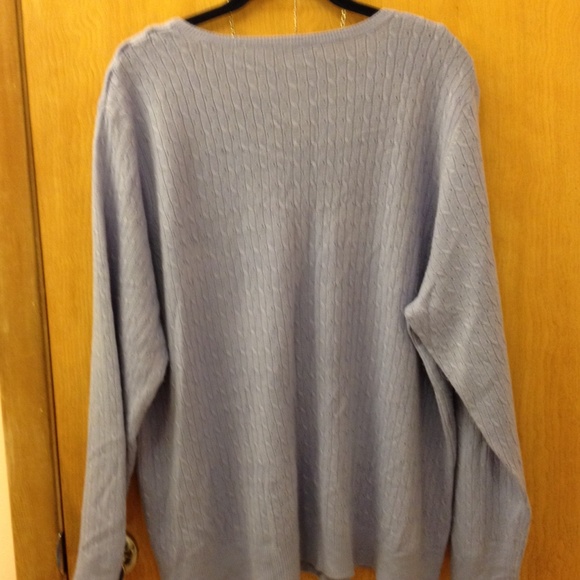 ❌❌SOLD in Bundle❌❌Lilac Sweater - Picture 2 of 4