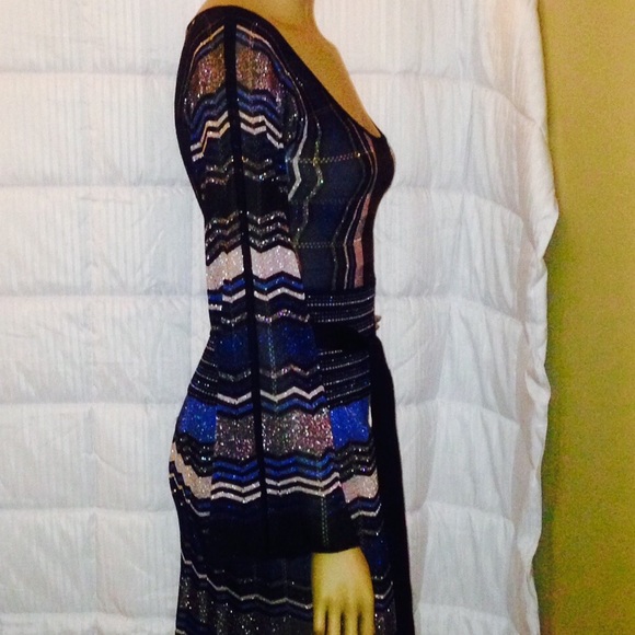 "SOLD" Laundry by Shelli Segal dress - Picture 3 of 4