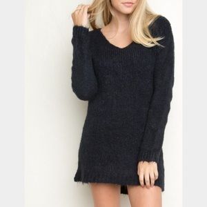 ✨NEW Brandy Melville Sweater