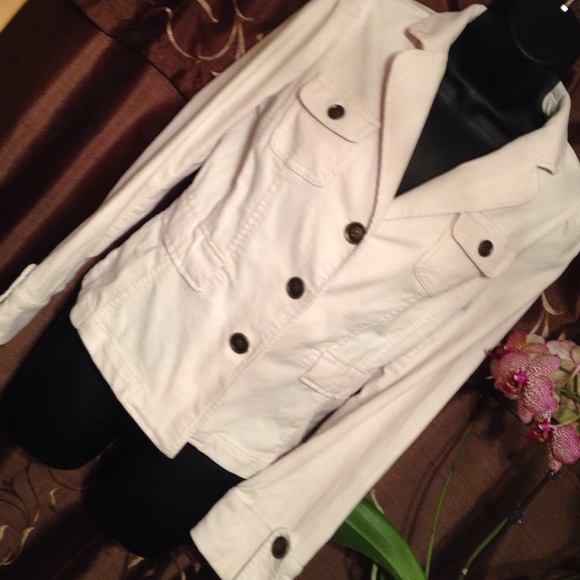 LOFT Jackets & Blazers - 🎉ANN TAYLOR 🎉LOFT petites corduroy jacket