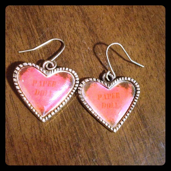 Pink heart earrings.