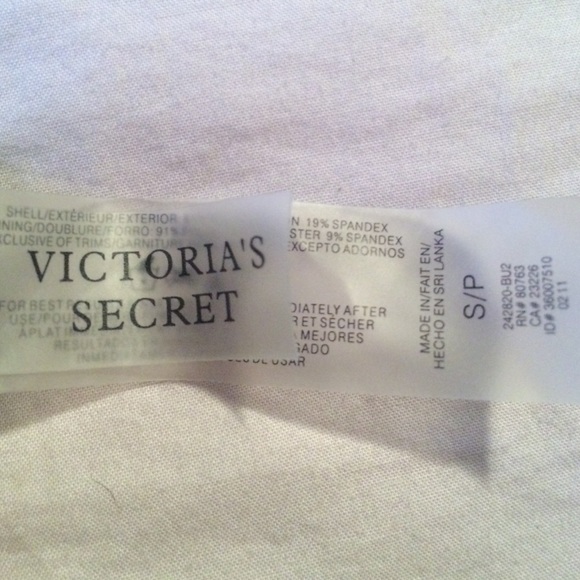 VS Twist Bandeau Swim Top - Picture 2 of 2