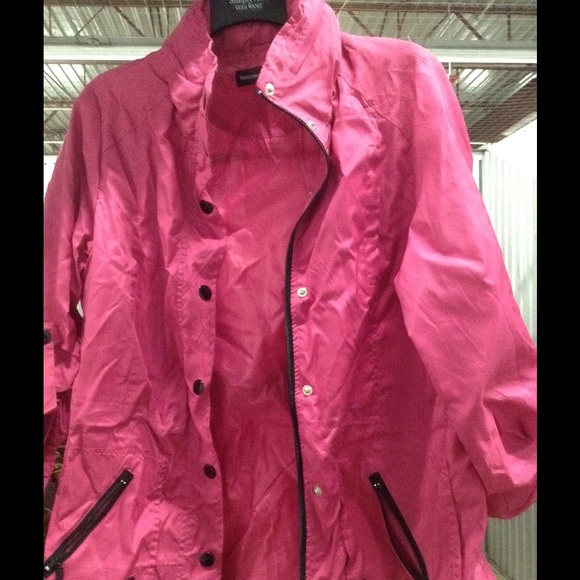 Ladies Jacket - Picture 1 of 3