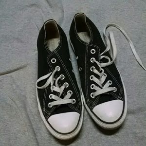 Black converse