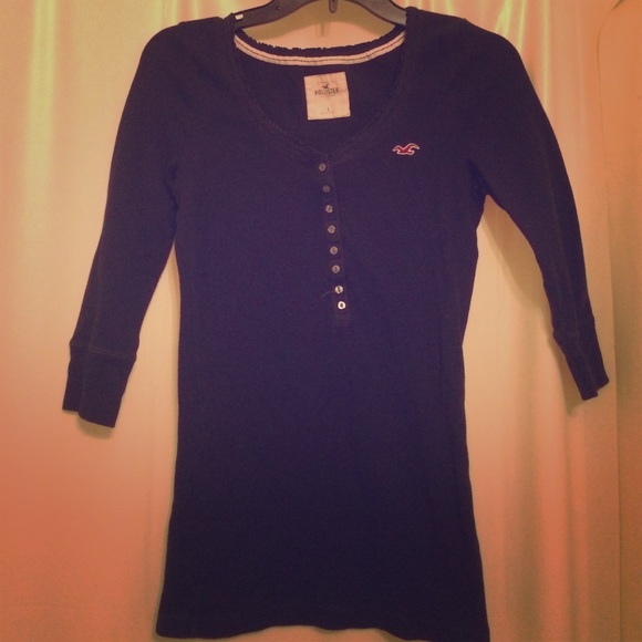 navy shirt