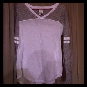VS PINK v-neck long sleeve NWOT